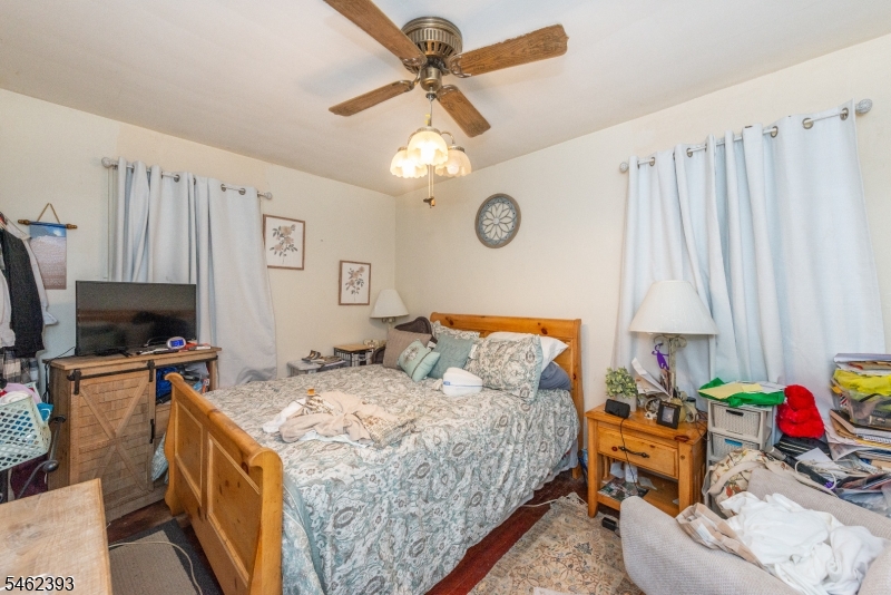 117 Grace Street Roselle NJ 07203