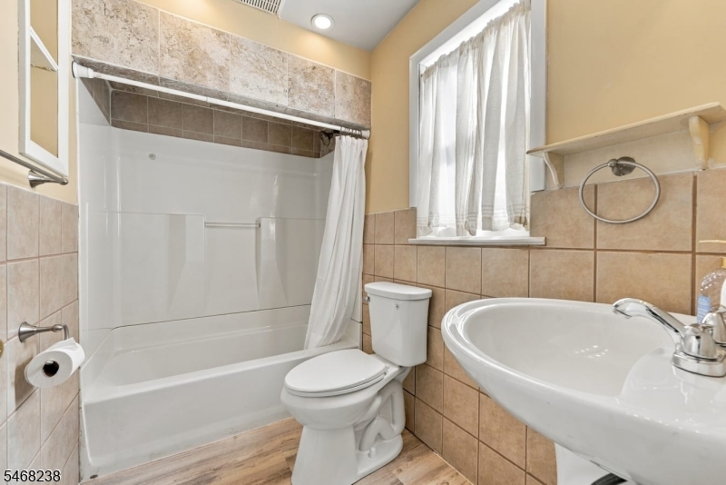 31 Walnut Street Bloomfield NJ 07003