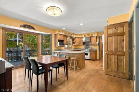 9 Hunting Meadow Court Rockaway NJ 07866