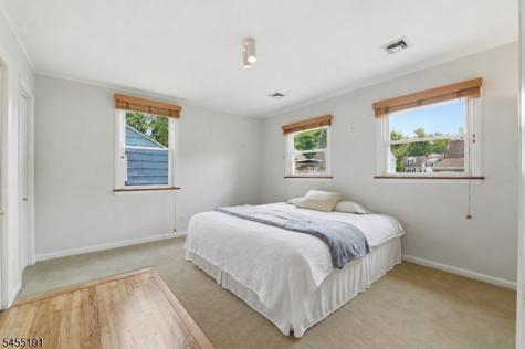 17 Westland Road Verona NJ 07044