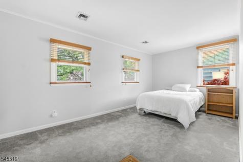 17 Westland Road Verona NJ 07044