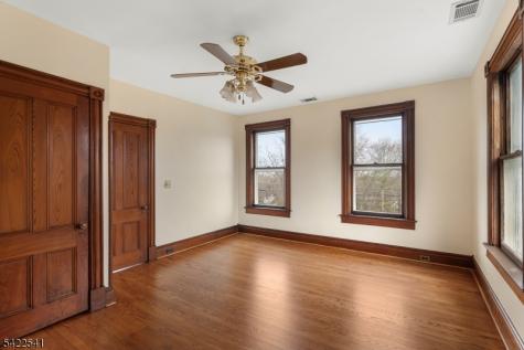 25 Old Turnpike Road Tewksbury NJ 08858