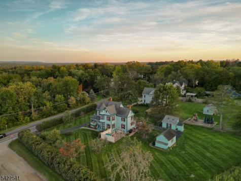 25 Old Turnpike Road Tewksbury NJ 08858