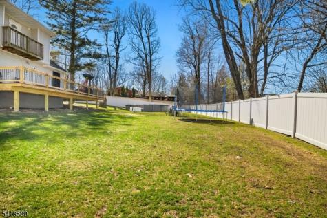 208 Annisquam Road Vernon NJ 07422