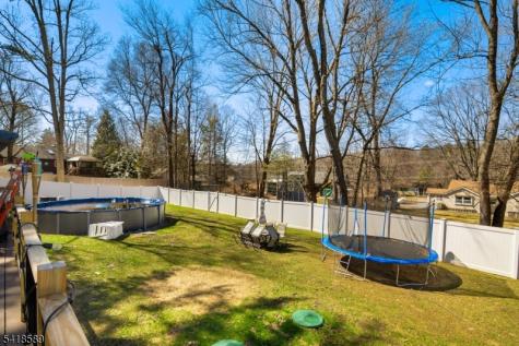 208 Annisquam Road Vernon NJ 07422