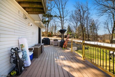 208 Annisquam Road Vernon NJ 07422