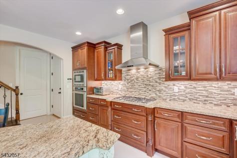 7 Alton Way Scotch Plains NJ 07076