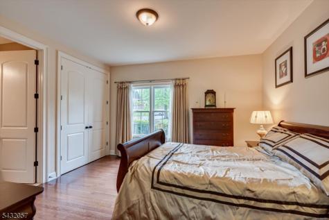 7 Alton Way Scotch Plains NJ 07076