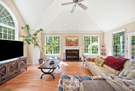 5 Homestead Road Frelinghuysen NJ 07821