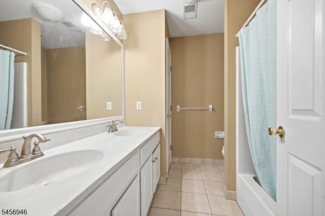 5 Homestead Road Frelinghuysen NJ 07821