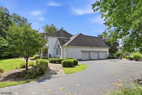 5 Homestead Road Frelinghuysen NJ 07821