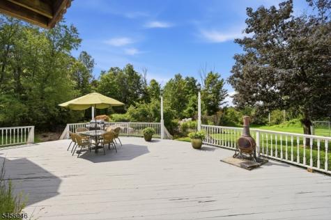 5 Homestead Road Frelinghuysen NJ 07821