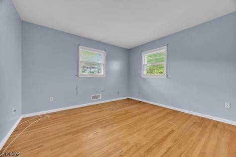 712 Moses Drive Rahway NJ 07065