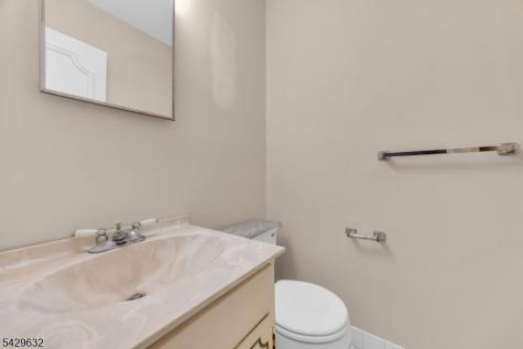 712 Moses Drive Rahway NJ 07065