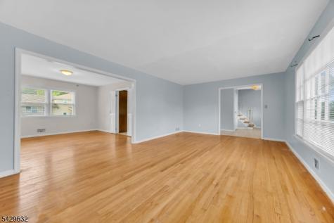 712 Moses Drive Rahway NJ 07065