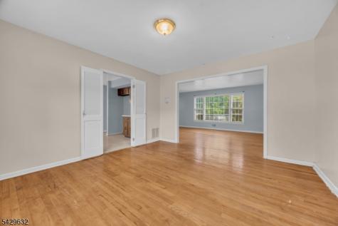 712 Moses Drive Rahway NJ 07065