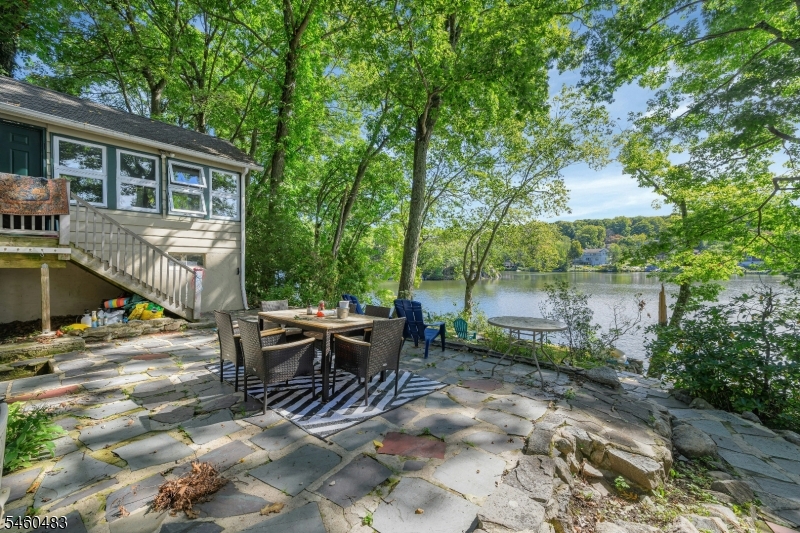 49 Lake Shore Road Hardyston NJ 07460