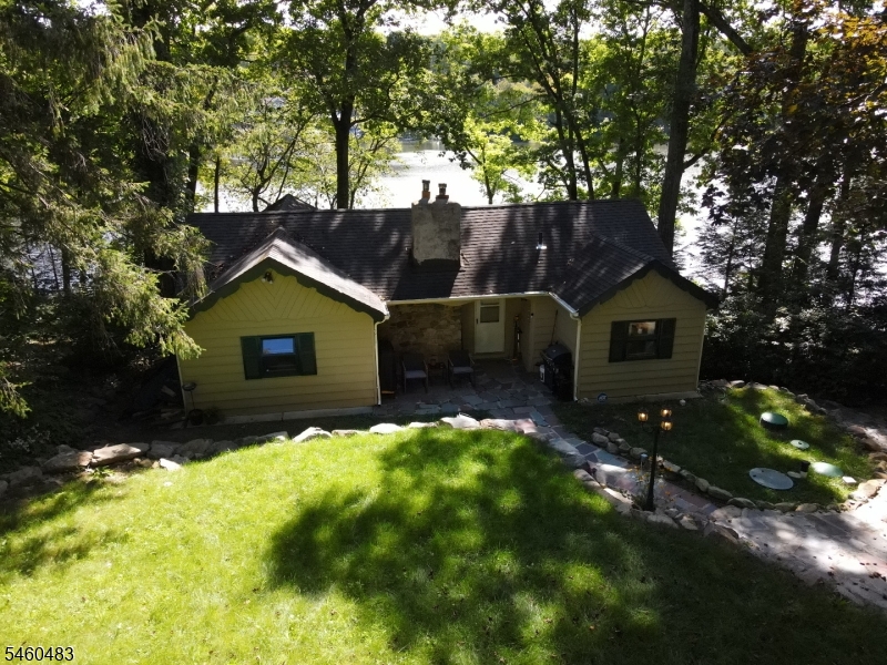 49 Lake Shore Road Hardyston NJ 07460