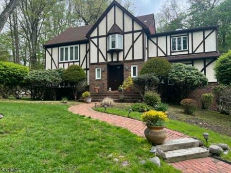 732 Mardinly Avenue Franklin Lakes NJ 07417