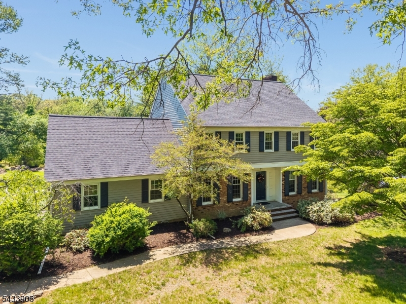 14 Lexington Road Clinton NJ 08801