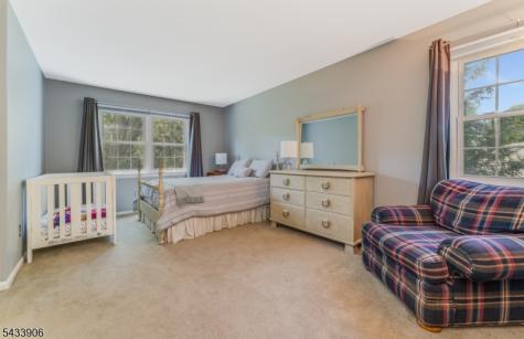 14 Lexington Road Clinton NJ 08801