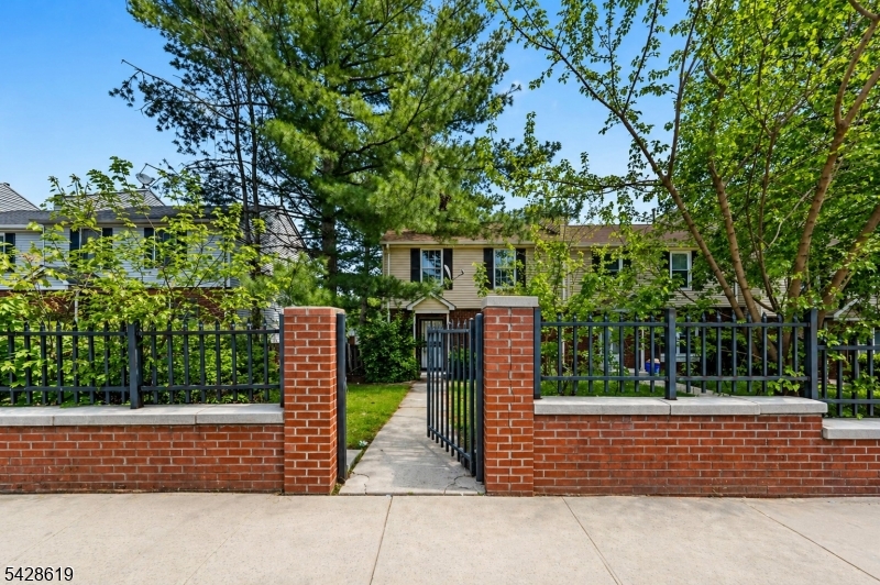 550 Bergen Street Newark NJ 07108