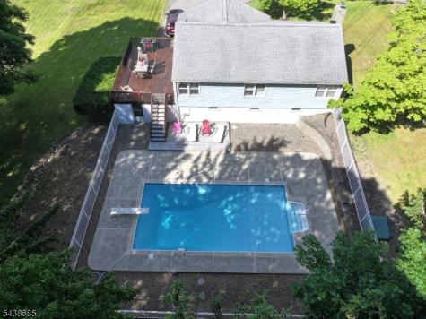 29 Fox Trail Hardyston NJ 07460