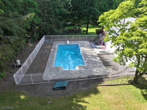 29 Fox Trail Hardyston NJ 07460