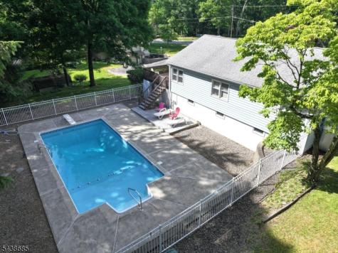 29 Fox Trail Hardyston NJ 07460