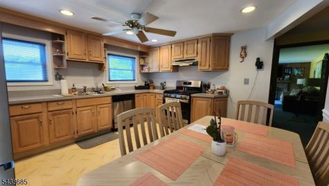 29 Fox Trail Hardyston NJ 07460