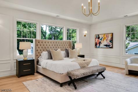 4 Garden Court Hohokus NJ 07423