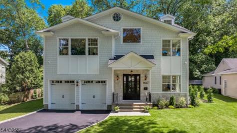 4 Garden Court Hohokus NJ 07423