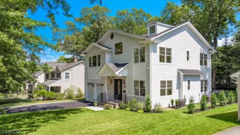 4 Garden Court Hohokus NJ 07423