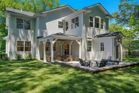 4 Garden Court Hohokus NJ 07423