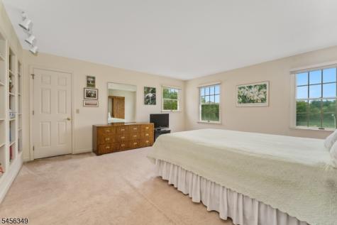 219 Sandy Ridge Mount Airy Delaware NJ 08559