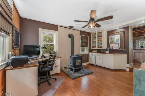 33 Mt Lebanon Road Lebanon NJ 07865