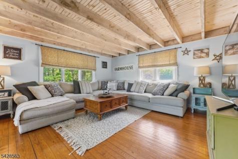 33 Mt Lebanon Road Lebanon NJ 07865
