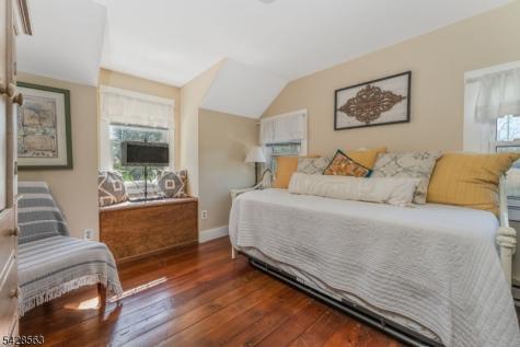 33 Mt Lebanon Road Lebanon NJ 07865