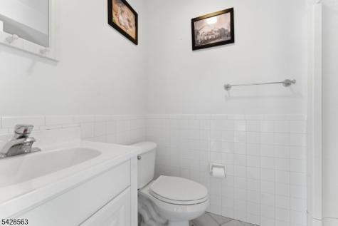 33 Mt Lebanon Road Lebanon NJ 07865