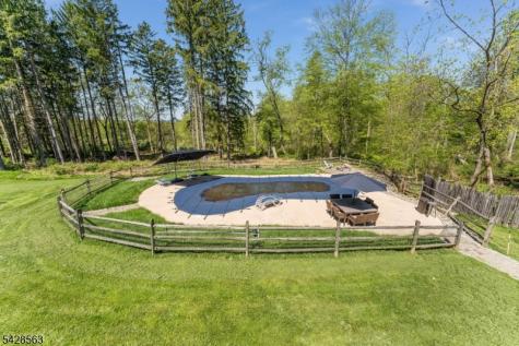33 Mt Lebanon Road Lebanon NJ 07865