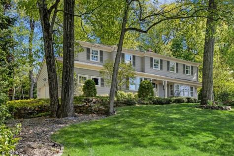260 Lorraine Drive Berkeley Heights NJ 07922