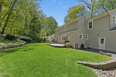 260 Lorraine Drive Berkeley Heights NJ 07922