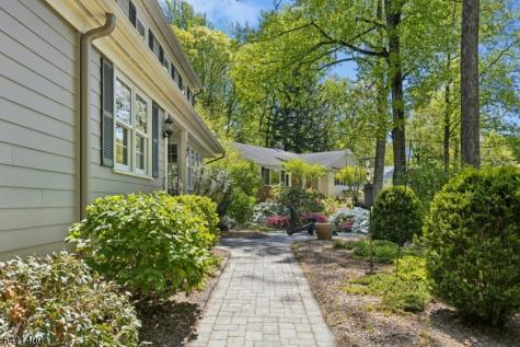 260 Lorraine Drive Berkeley Heights NJ 07922