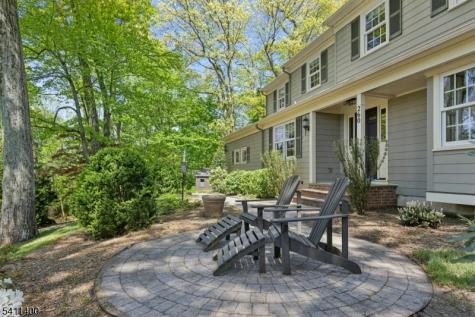 260 Lorraine Drive Berkeley Heights NJ 07922