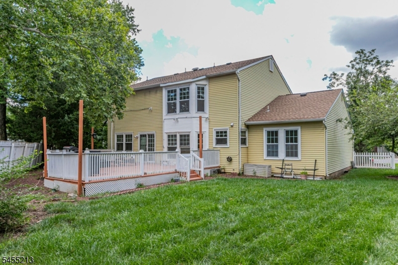 9 Chipwood Lane North Brunswick NJ 08902