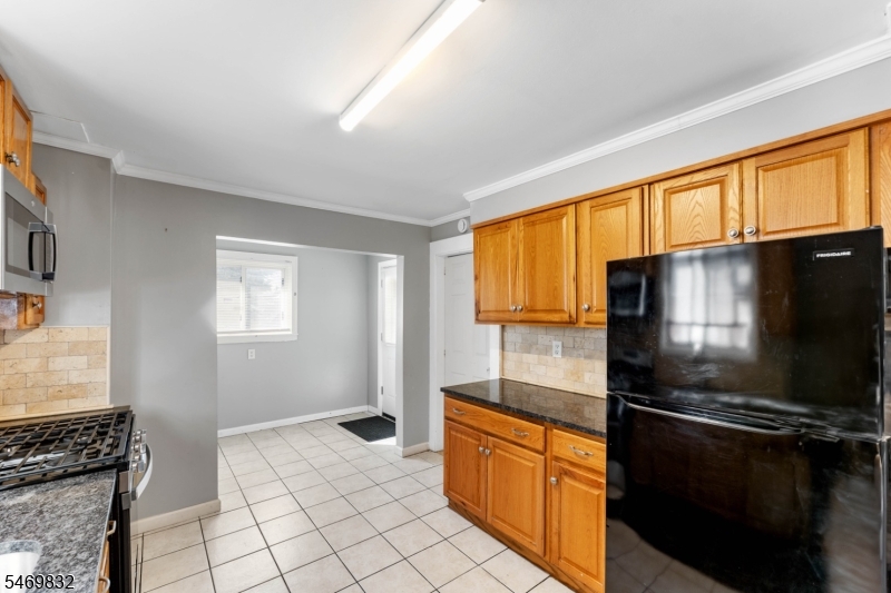 830 Gibbons Court Elizabeth NJ 07202