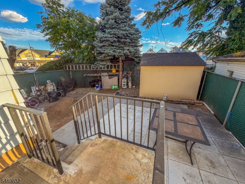 830 Gibbons Court Elizabeth NJ 07202