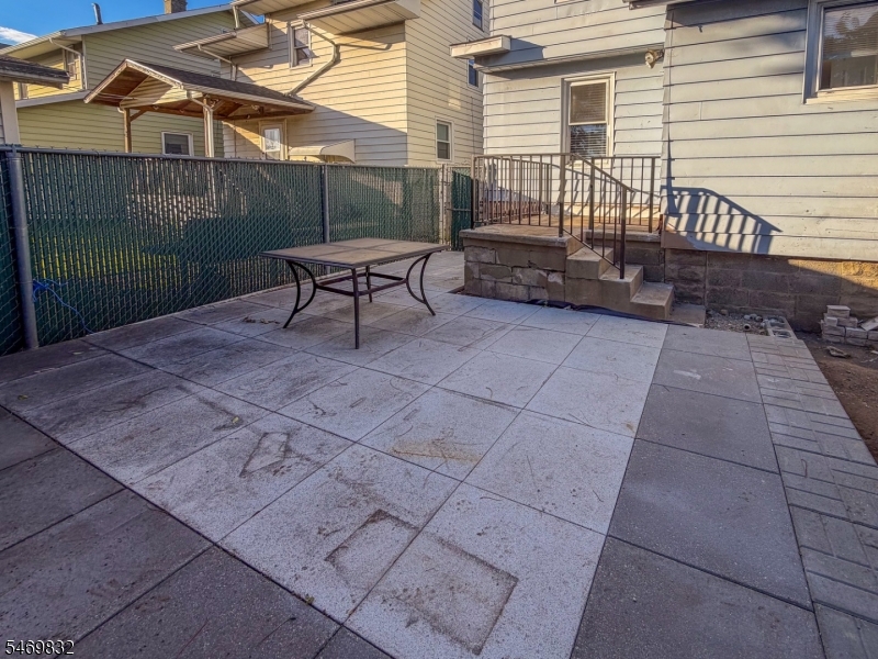 830 Gibbons Court Elizabeth NJ 07202