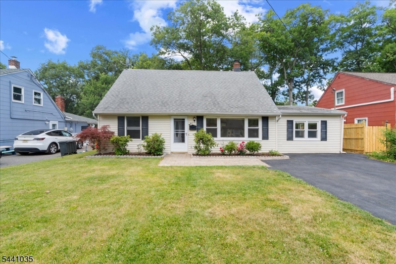 40 Hunterdon Road West Orange NJ 07052