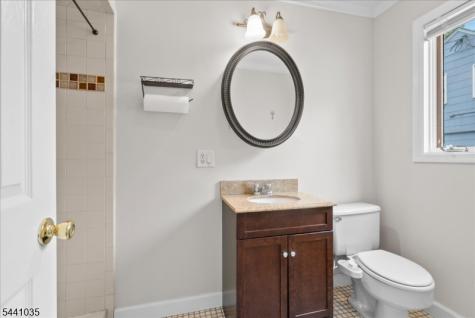 40 Hunterdon Road West Orange NJ 07052